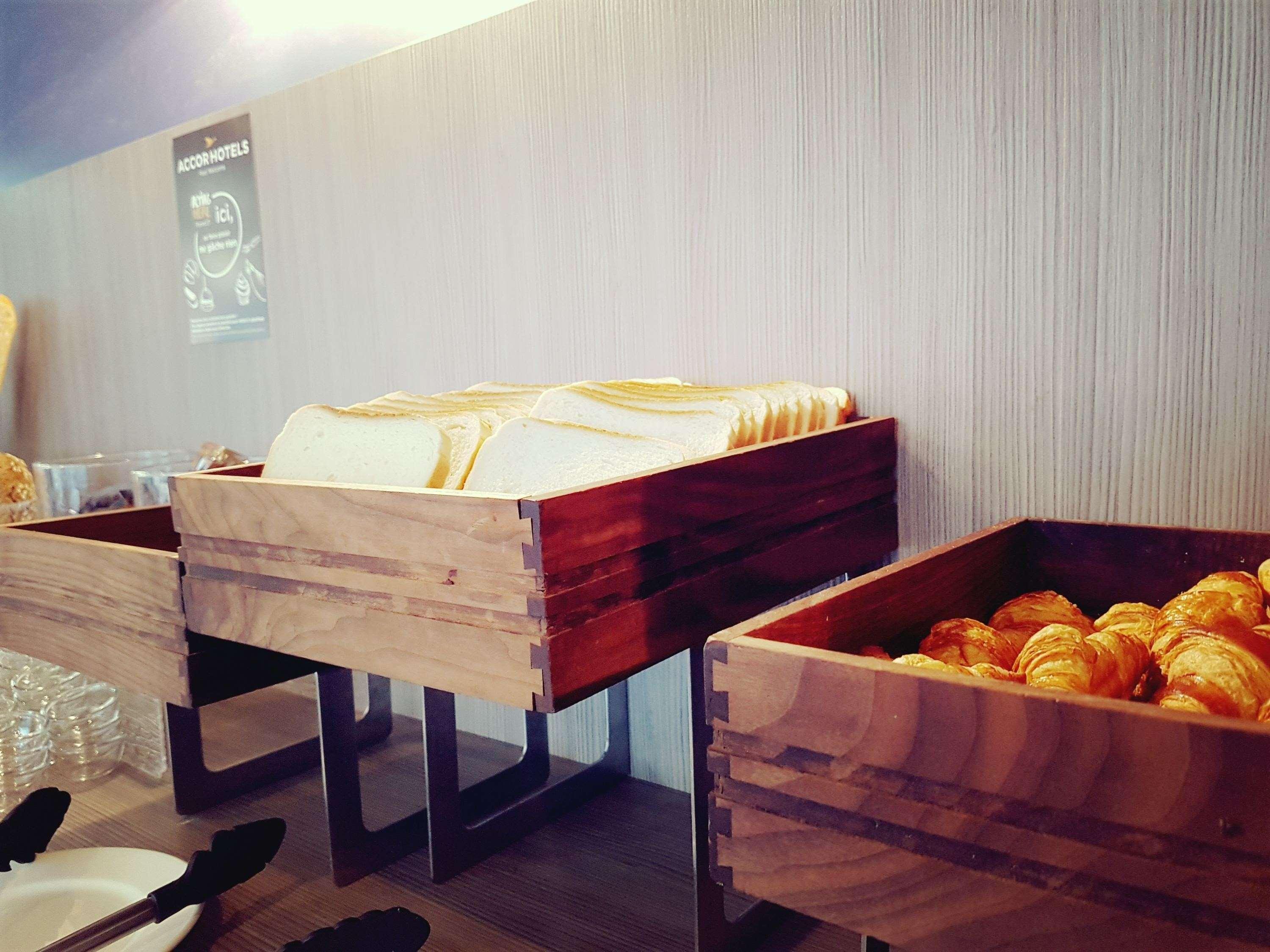 Ibis Styles Arles Palais Des Congres Hotel Bagian luar foto